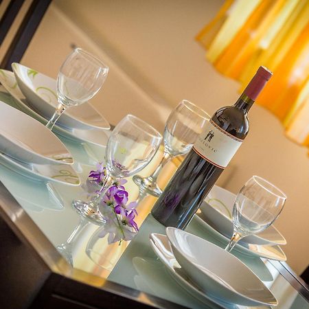 Apartments Milan Makarska Bagian luar foto