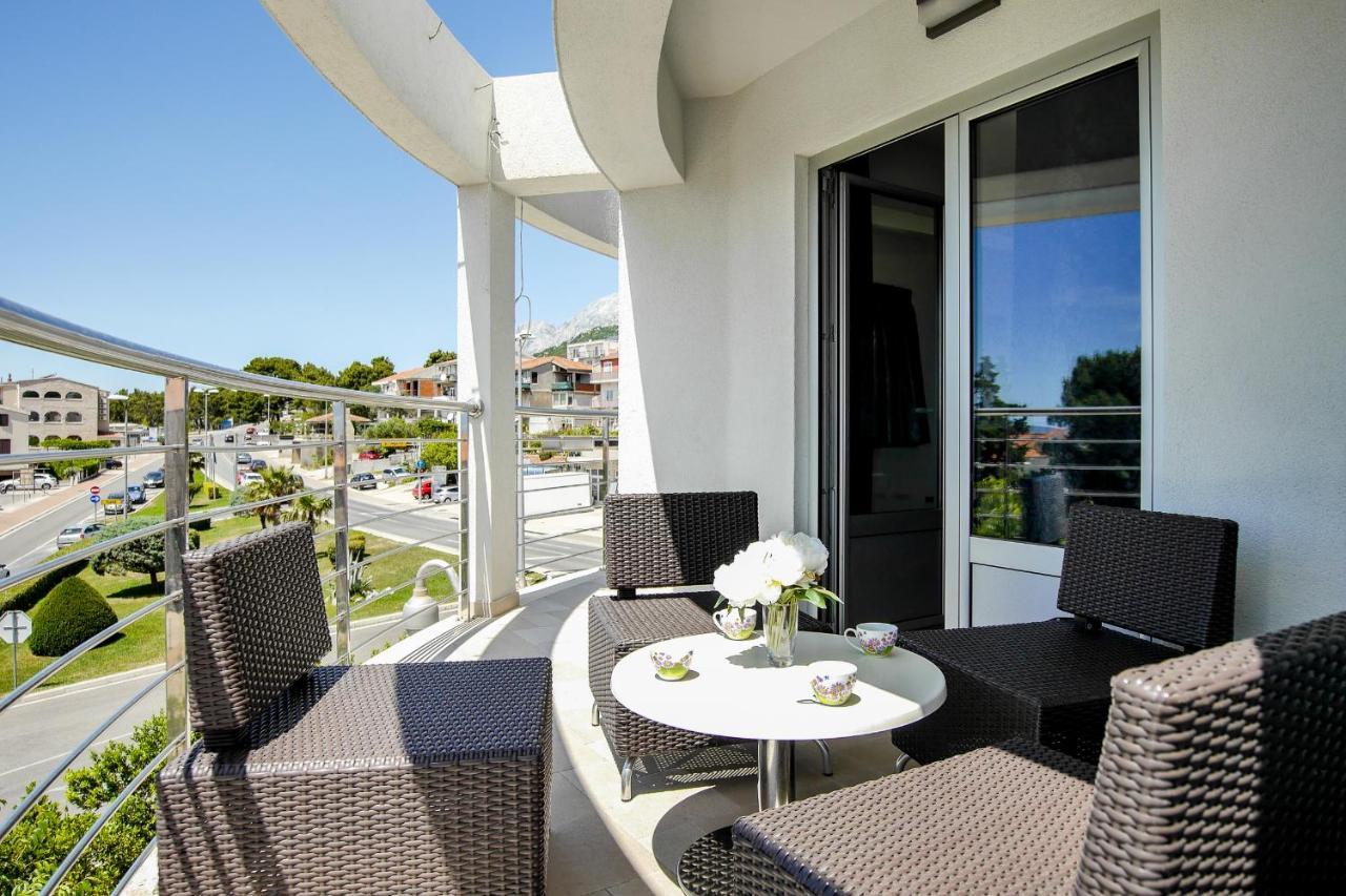Apartments Milan Makarska Bagian luar foto