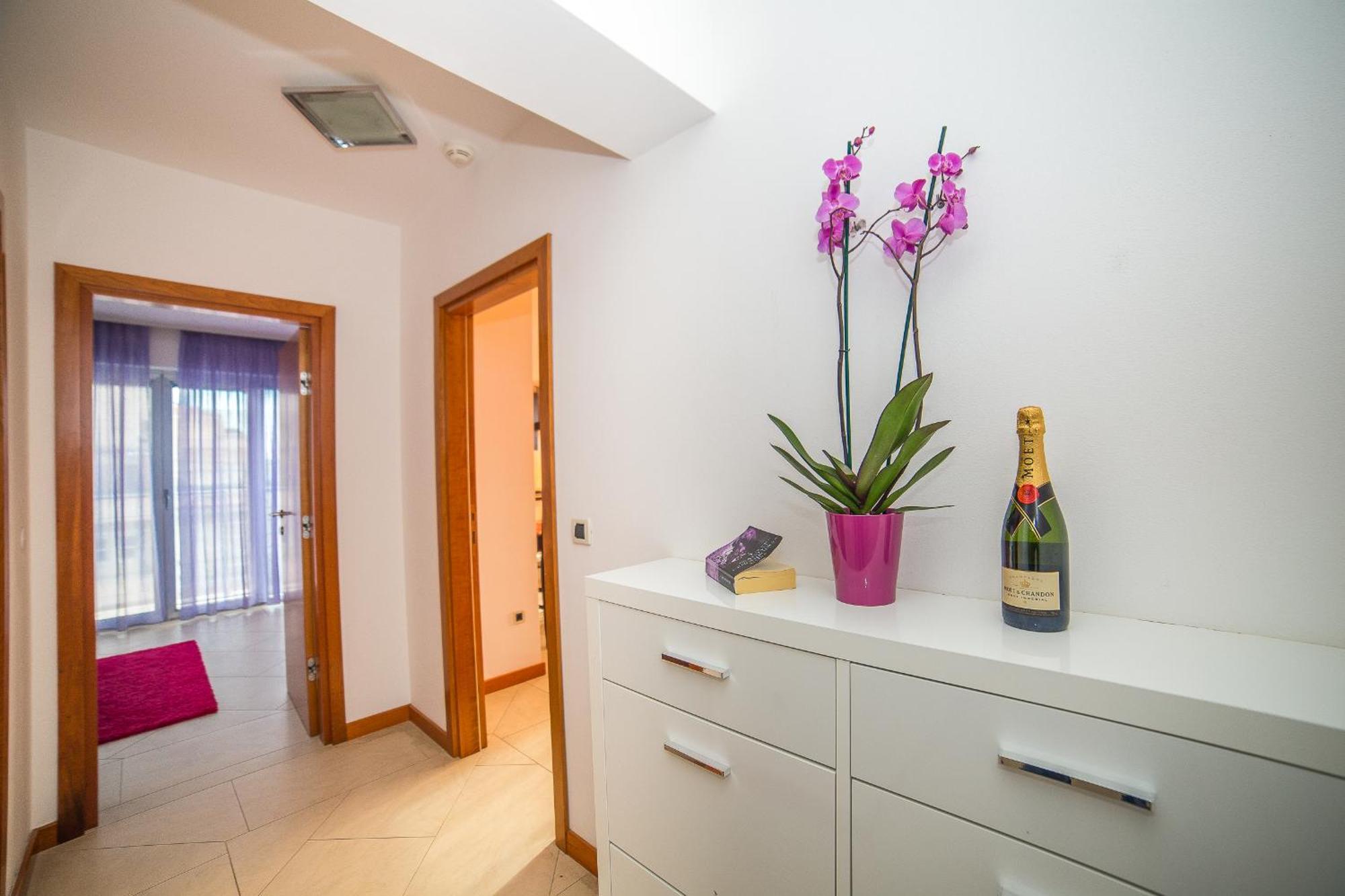 Apartments Milan Makarska Ruang foto