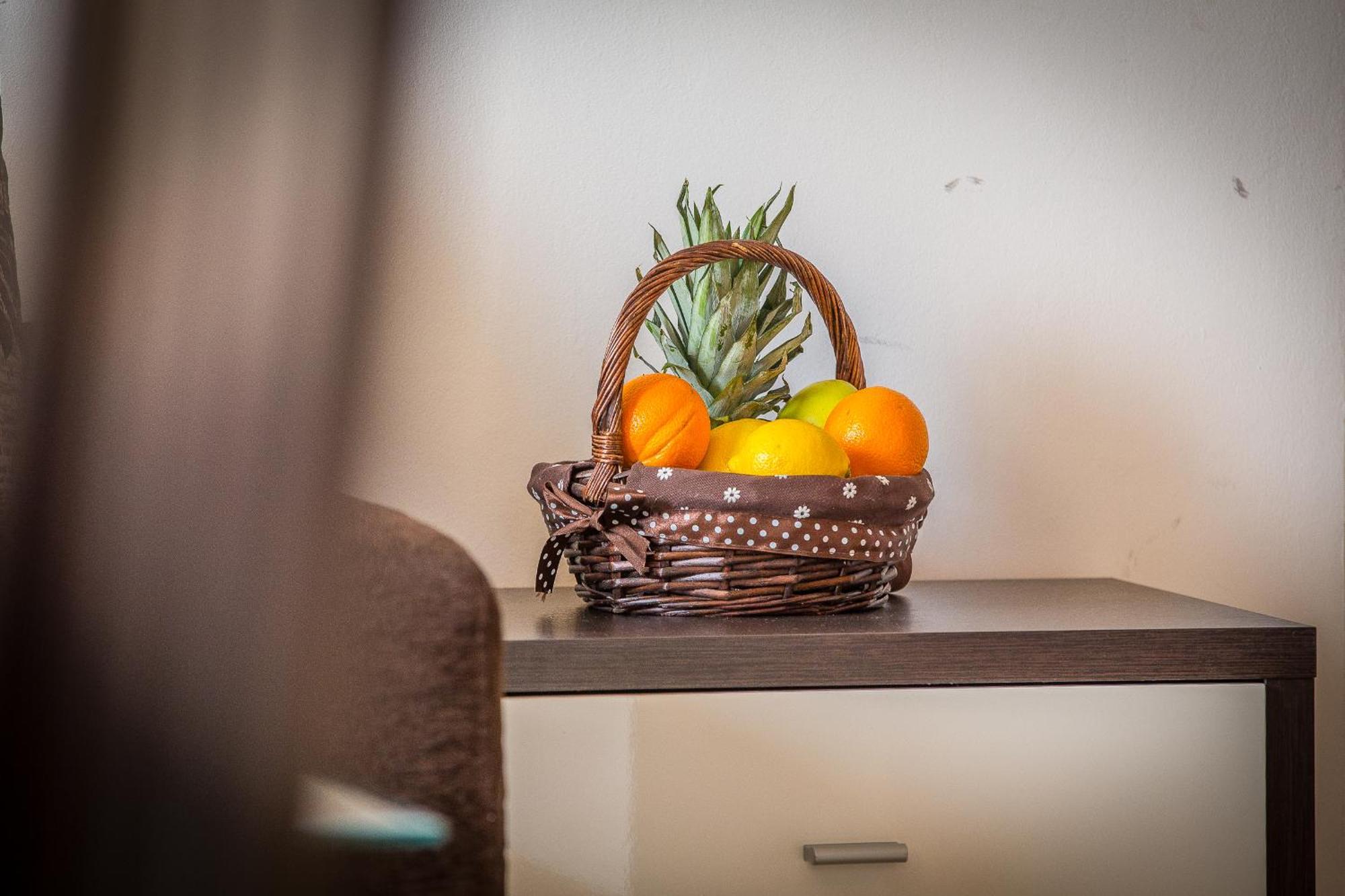 Apartments Milan Makarska Ruang foto