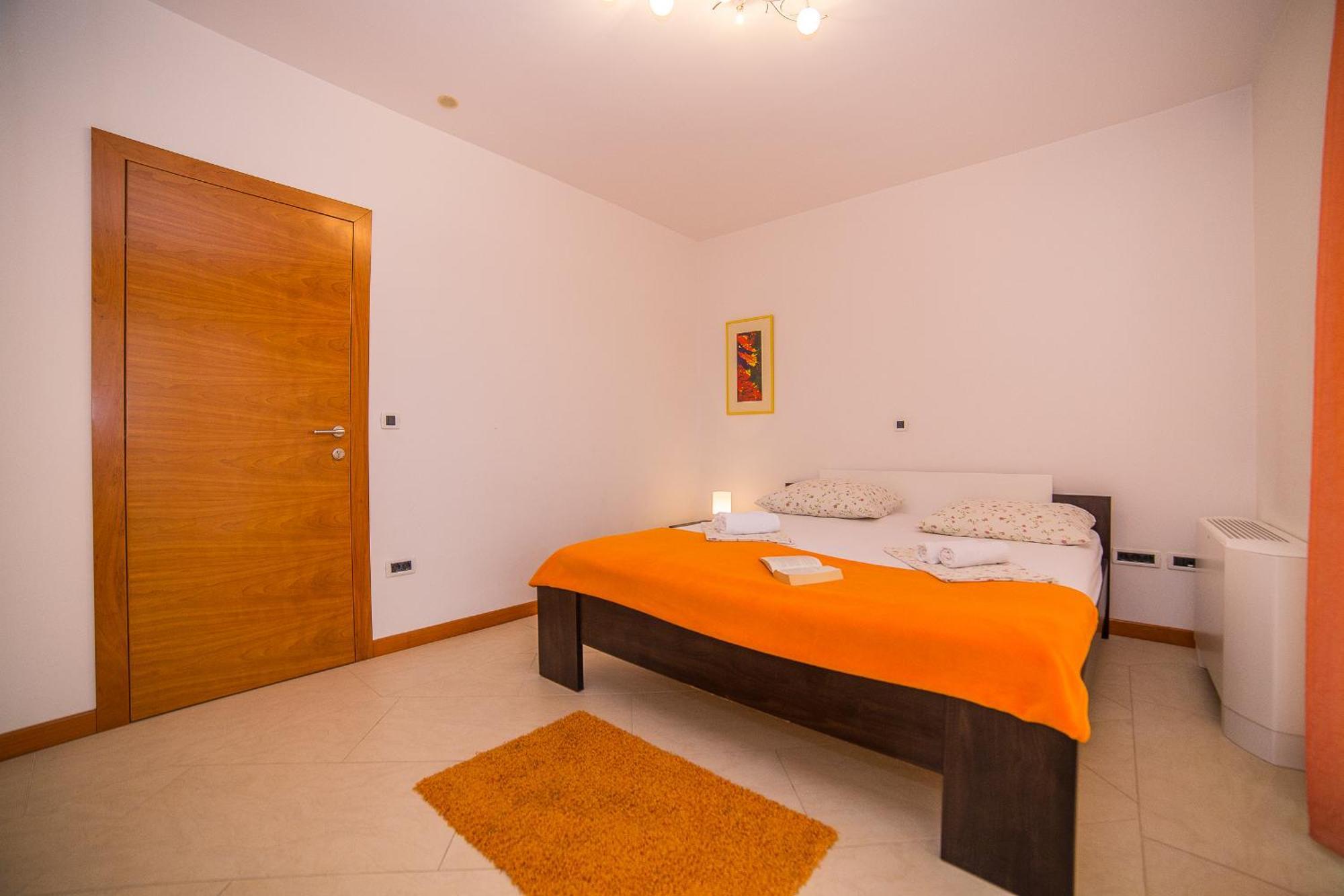 Apartments Milan Makarska Ruang foto