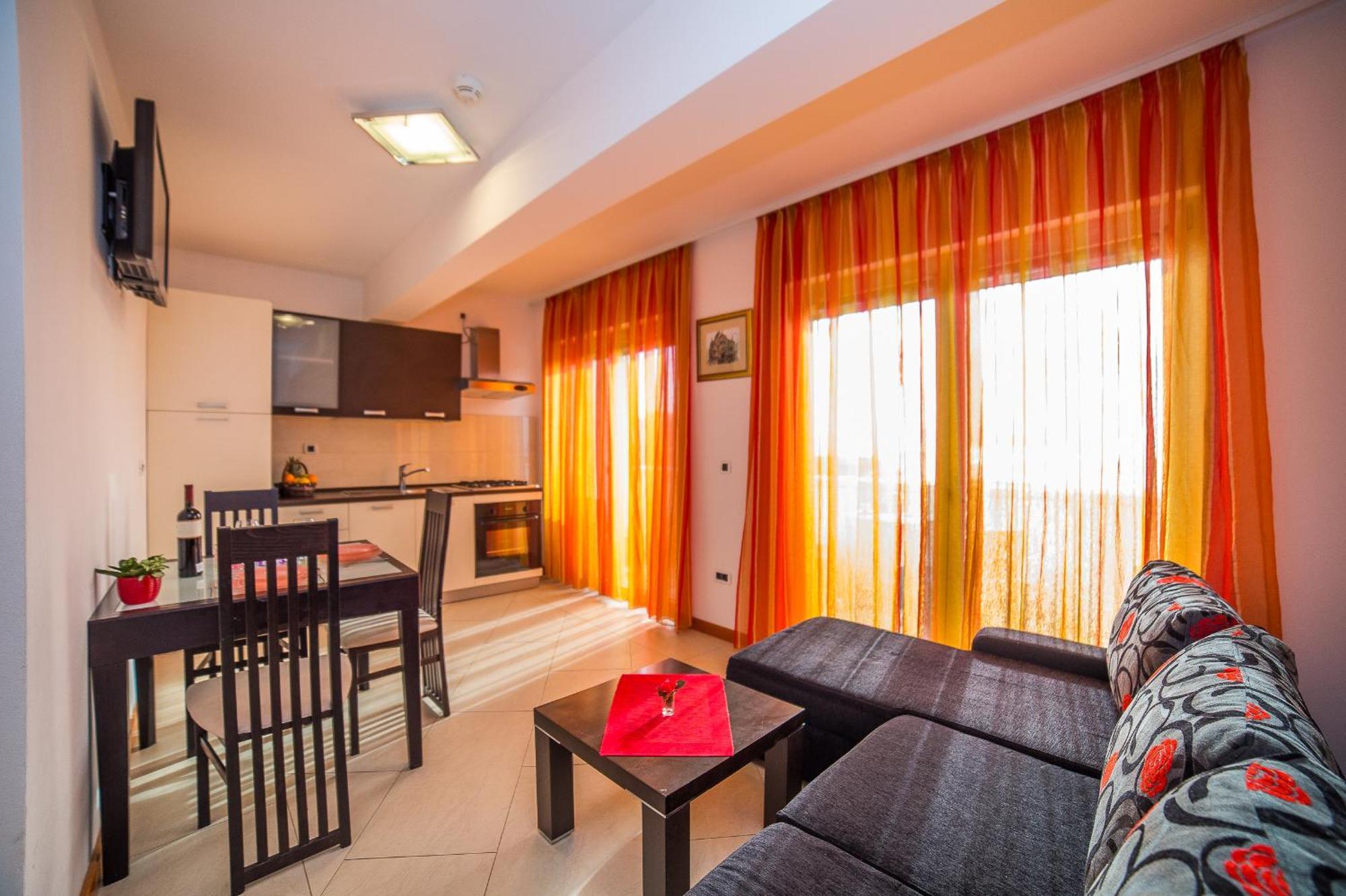 Apartments Milan Makarska Ruang foto
