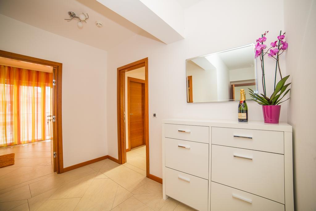 Apartments Milan Makarska Bagian luar foto